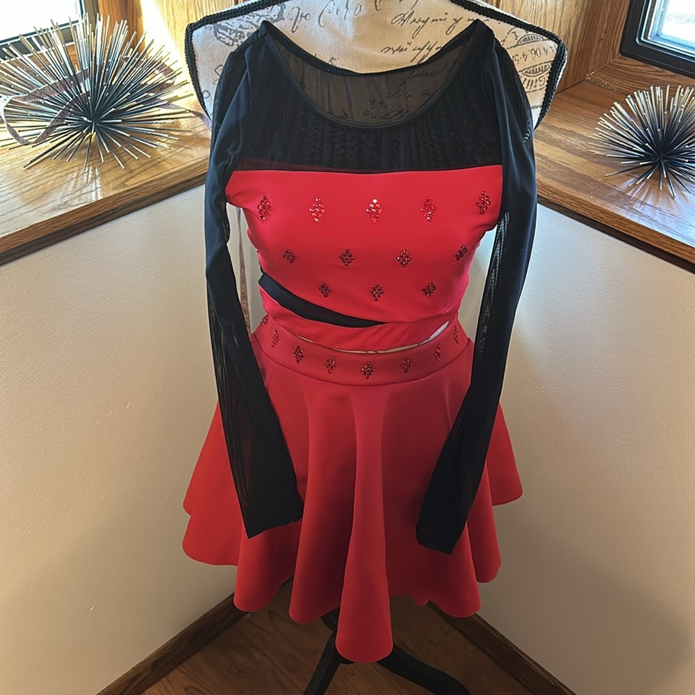 Balera Red & Black 2 piece Dance Costume Size Large Child